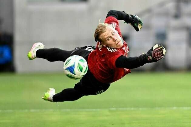 Minus goalie Stefan Frei, Sounders to take on Sporting KC