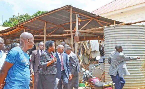 Omulamuzi Damalie Lwanga ng’alambuzibwa ekifo. Omulamuzi Damalie Lwanga ng’alambuzibwa ekifo.