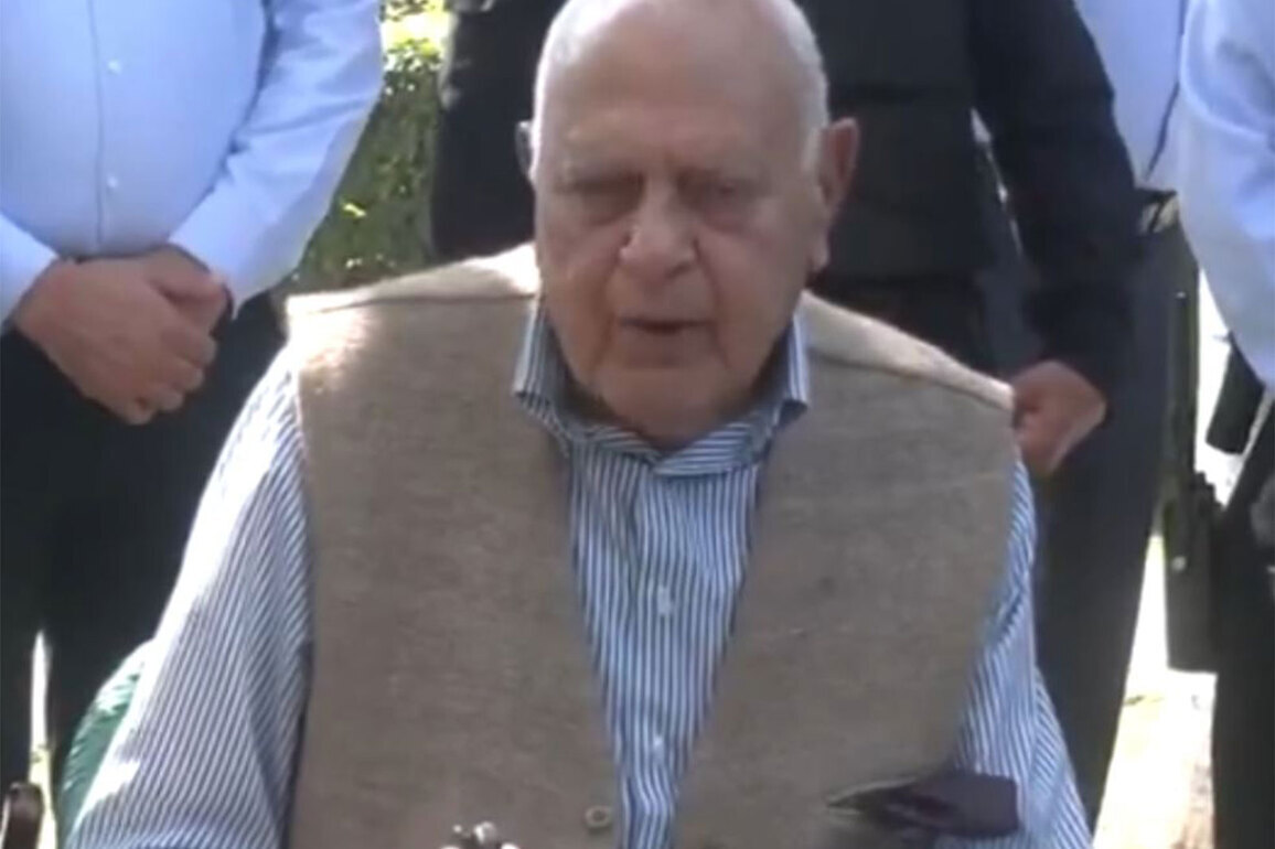 Home Minister called to enquire about my well-being, says Farooq Abdullah after attack