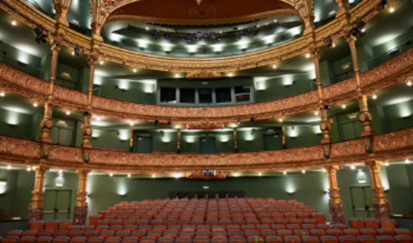  (C) Juan Manuel Aparicio Diez / Shutterstock.com.