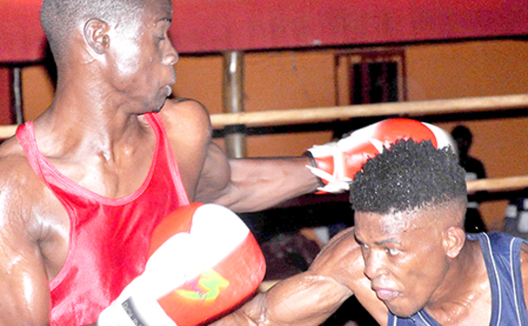 Martin Okayi (ku kkono) owa COBAP ng'attunka ne Munnakenya George Odhiambo Martin Okayi (ku kkono) owa COBAP ng'attunka ne Munnakenya George Odhiambo