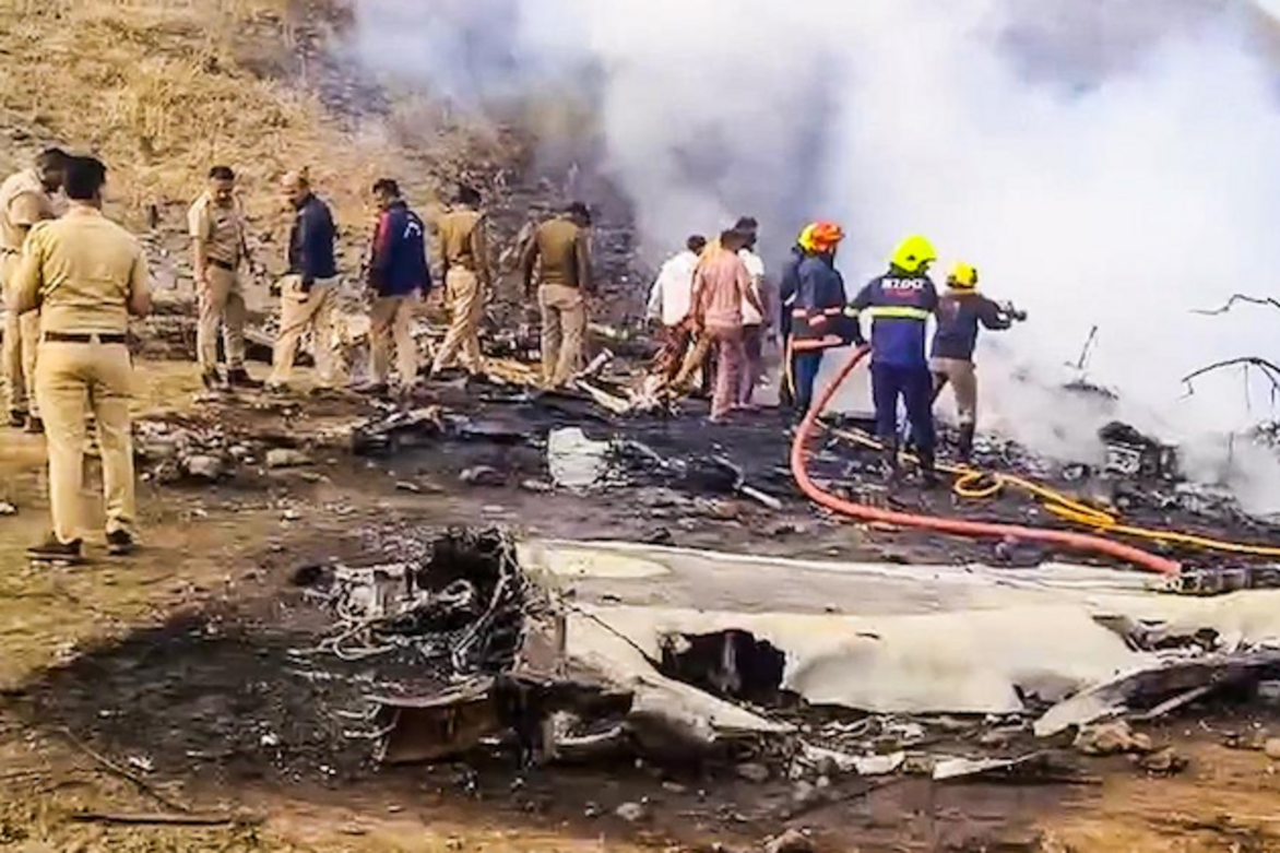 Indian politician Ajit Pawar, 4 others die in charter aircraft crash