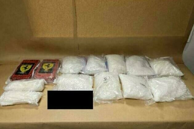 Police and Customs bag smuggling ring operating airside