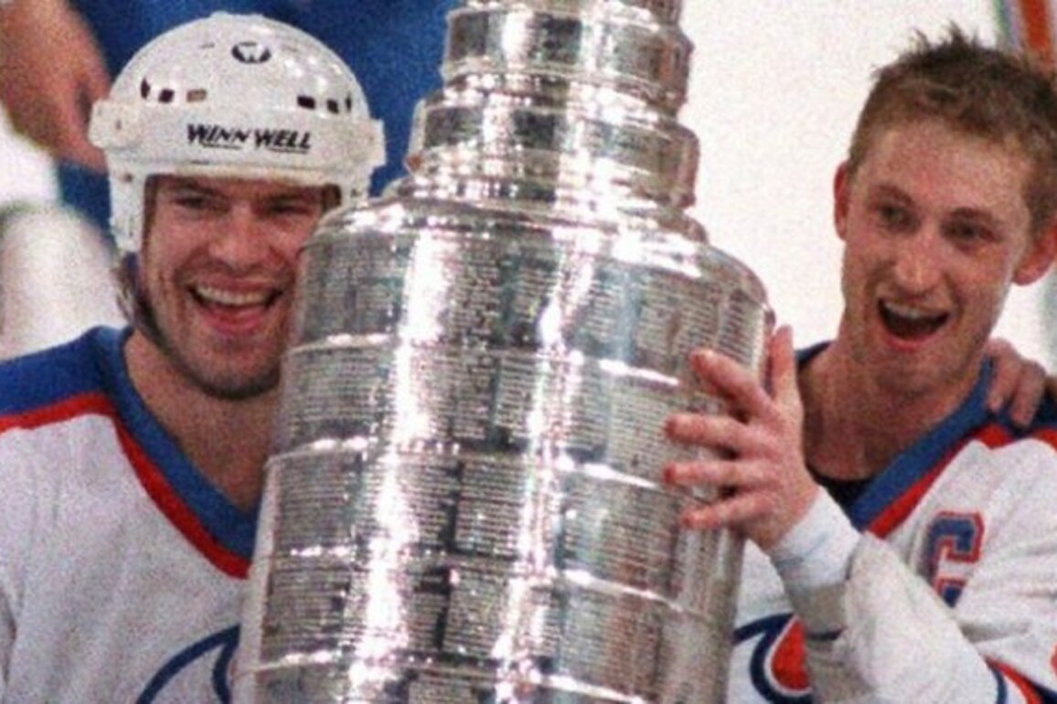 Forget about the past- Fans on criticism of Wayne Gretzkys ties to Donald Trump