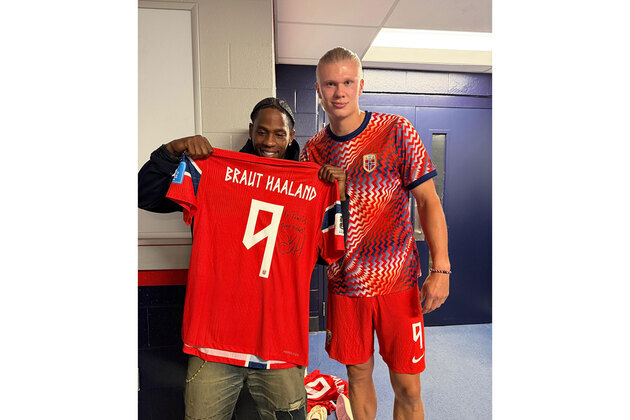 FIFA World Cup 2026: Norway striker Erling Haaland poses with rapper Travis Scott, gifts him signed jersey