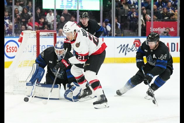 Senators rout short-handed Maple Leafs, 6-2