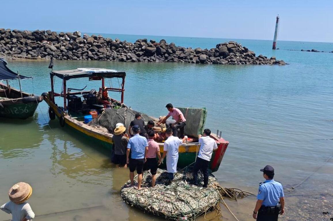 Miracle man drifts in sea for 7 days -- "There was only one thought in my head: I can't die"