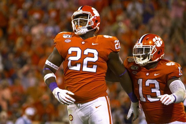 Arkansas adds Clemson grad transfer DL Kelly