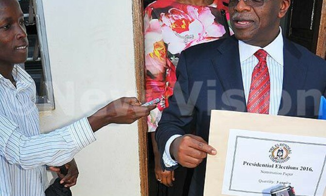 Mbabazi, Baryamureeba pick nomination forms Mbabazi, Baryamureeba pick nomination forms