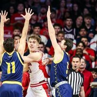 Freshman Dwayne Aristode, No. 5 Arizona race past Northern Arizona