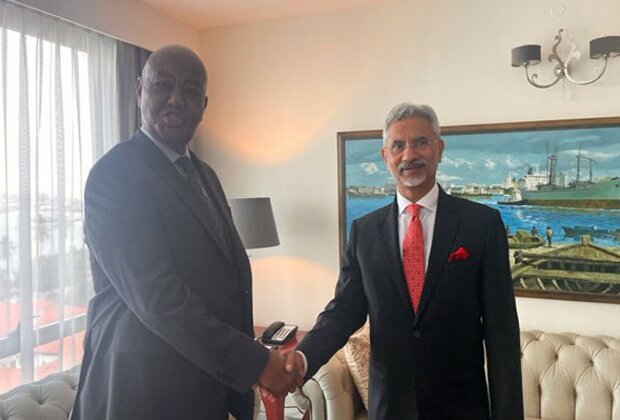 Tanzania: EAM Jaishankar meets Chama Cha Mapinduzi's Vice Chairman Abdulrahman Kinana