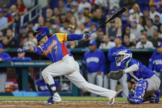WBC roundup: Venezuela stays unbeaten in Pool D
