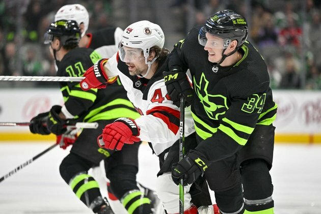 Jack Hughes tallies to send Stars to third straight OT loss