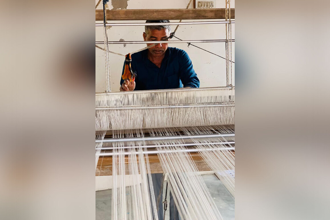Gujarat: Weavers of Bhujodi set to participate in Vibrant Gujarat Regional Conference in Jan 2026
