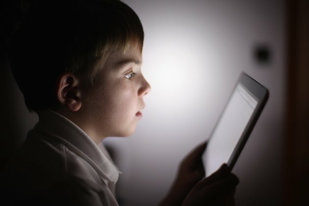 Increasing screen time during COVID-19 could be harmful to kids&#039; eyesight