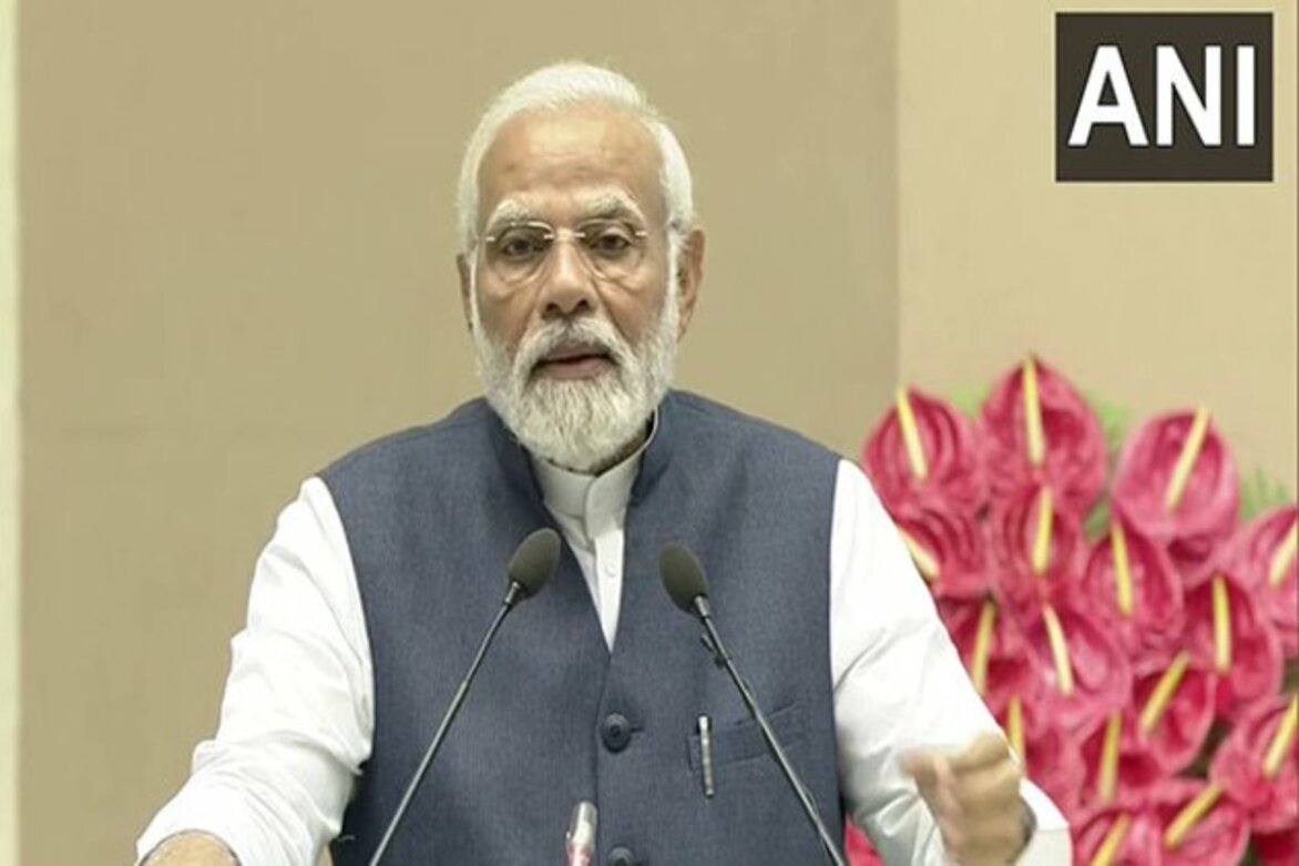 PM Modi to visit Varanasi today, unveil projects of over Rs 1780 crore