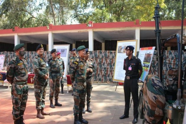 Army commander visits Golden Katar Division
