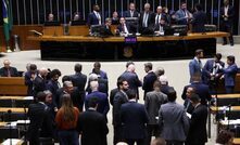 Plenário da Câmara vota PNMCE