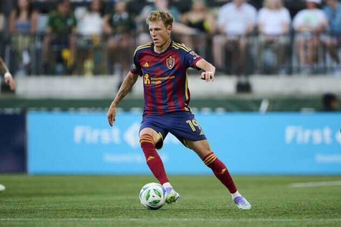 CF Montreal trade for Real Salt Lake D Bode Hidalgo