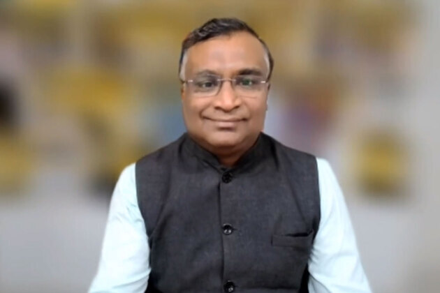 India's long-term growth story intact despite global headwinds: HDFC Securities' Devarsh Vakil