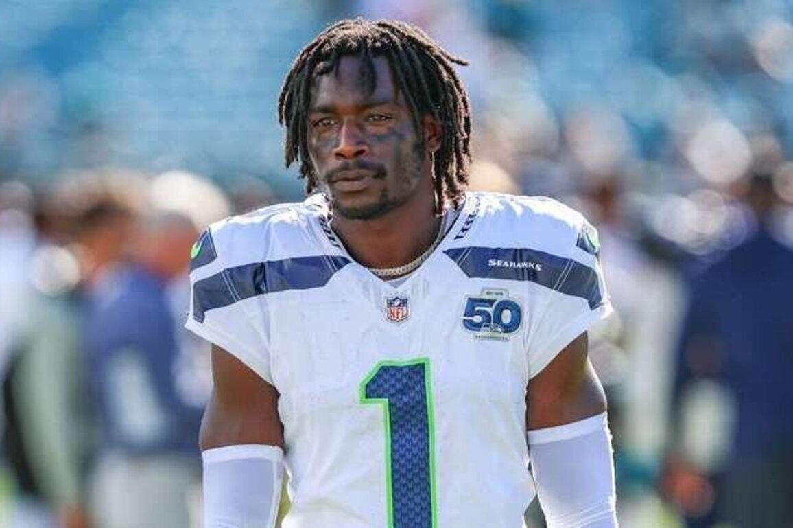 Cowboys suman a Derion Kendrick para reforzar la secundaria