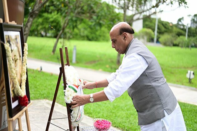 Union Defence Minister Rajnath Singh visits Singapore