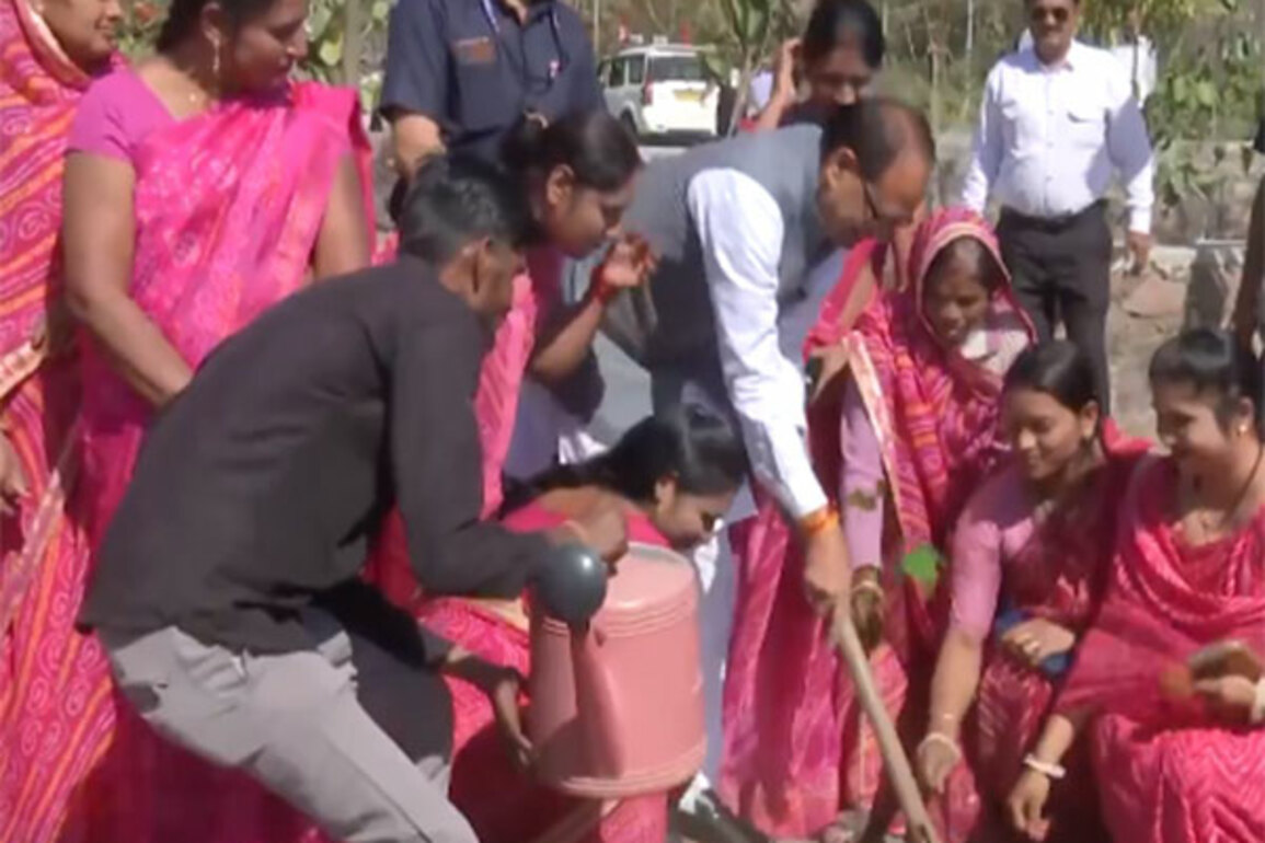 On Women's Day, Union Minister Shivraj Chouhan plants saplings with 'Lakhpati Didis', women from SHGs in Bhopal