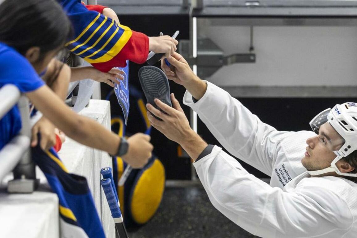Game Day- Blues look for 10th straight win in Jimmy Snuggerud's debut vs. Detroit