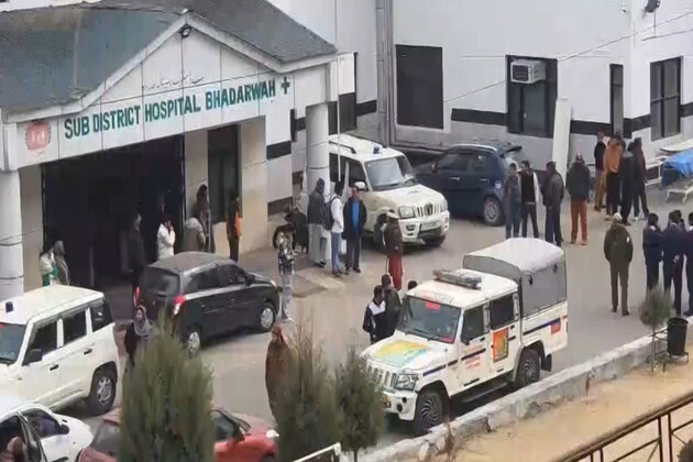J-K: LG Manoj Sinha condoles death of 10 Army personnel in Doda road accident