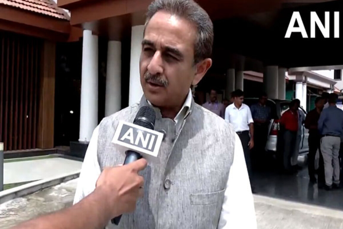 Indian Embassy, Consulates working to assist stranded workers in Saudi Arabia: Govt