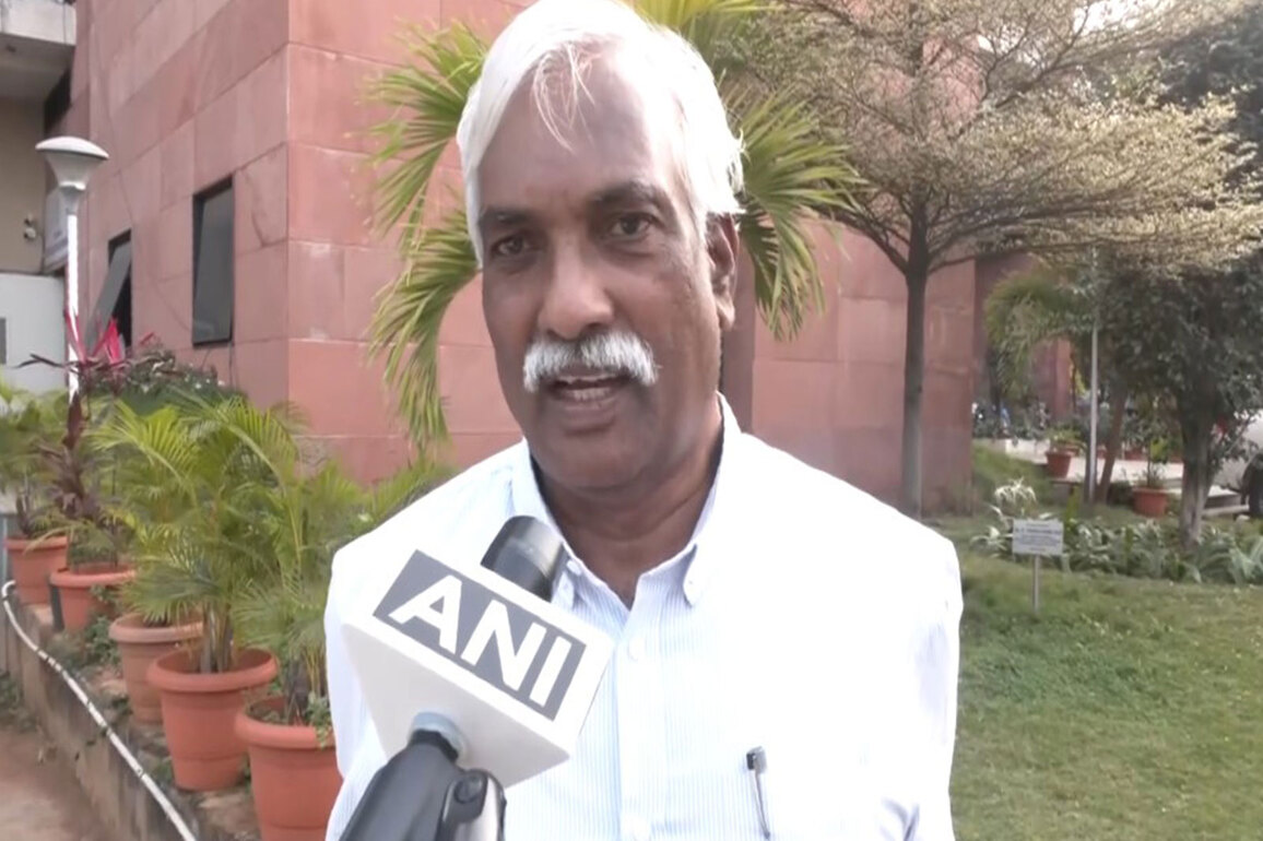 "TMC leaders losing temperament, confidence and stability": BJP's Prakash Reddy on Abhishek Banerjee's 'snake' remark