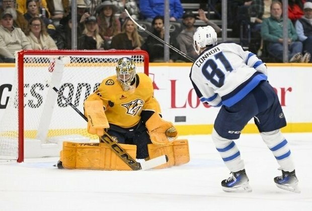 Predators hold on to snap Jets' 11-game winning streak