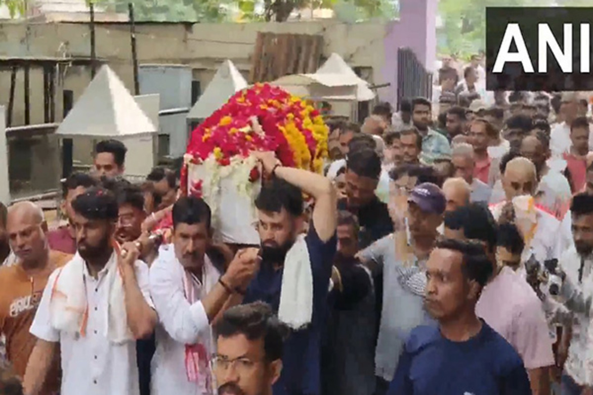 Kalpana Prajapati laid to rest in Vadodara; son says grief beyond words after Ahmedabad airplane crash