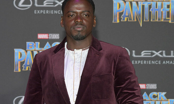 Kaluuya wears kanzu at 'Black Panther' premiere Kaluuya wears kanzu at 'Black Panther' premiere