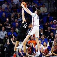 No. 22 Florida gears up for SEC play with rout of Dartmouth