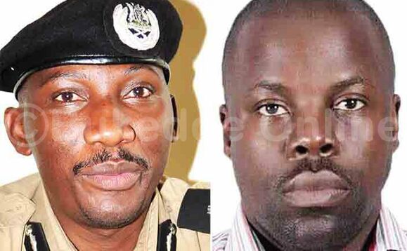 Kaweesi ku kkono ate ku ddyo ye Kitagenda agenda okulumiriza abatta Kaweesi Kaweesi ku kkono ate ku ddyo ye Kitagenda agenda okulumiriza abatta Kaweesi