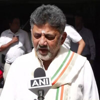 Karnataka CM Siddaramaiah and Dy CM DK Shivkumar arrive at Indira Bhawan to attend meeting with Congress top brass amid cabinet reshuffle buzz