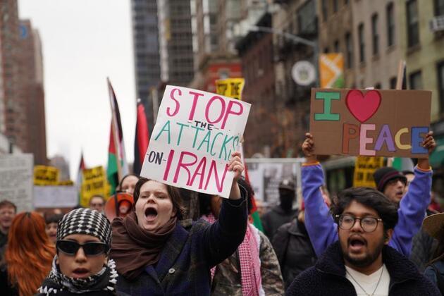 World Insights: Key conservative influencers turn against Trump over Iran