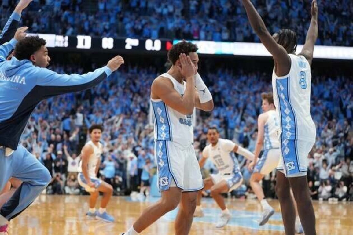Top 25 roundup: No. 14 North Carolina edges No. 4 Duke on dramatic 3-pointer