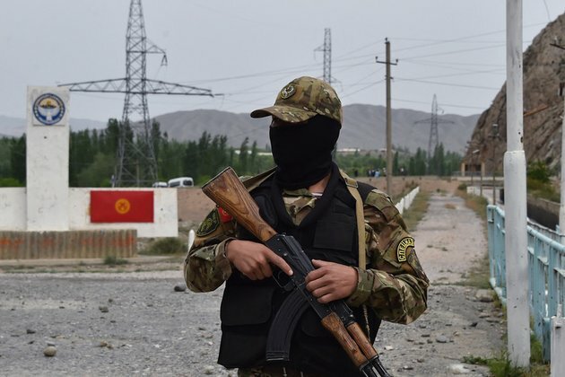 Former Soviet Republics exchange fire on the border