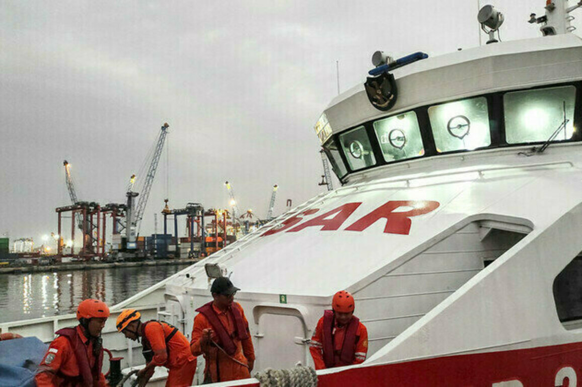 Ferry sinks off Bali, killing four