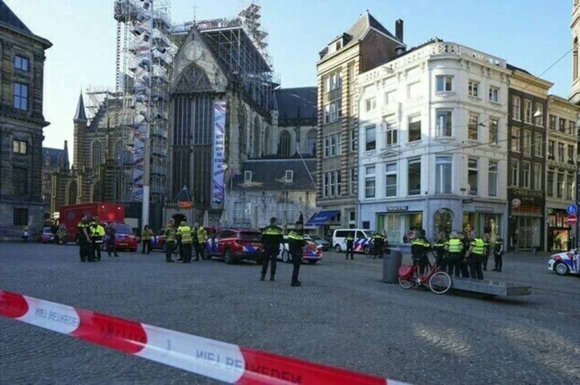 Amsterdam stabbing suspect is Ukrainian citizen  police 