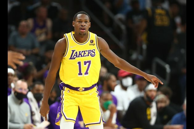 Wizards claim Joel Ayayi off waivers