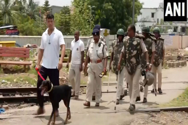 Odisha: RPF carries out flag march, security inspection at Bhubaneswar railway station in wake of Pahalgam attack