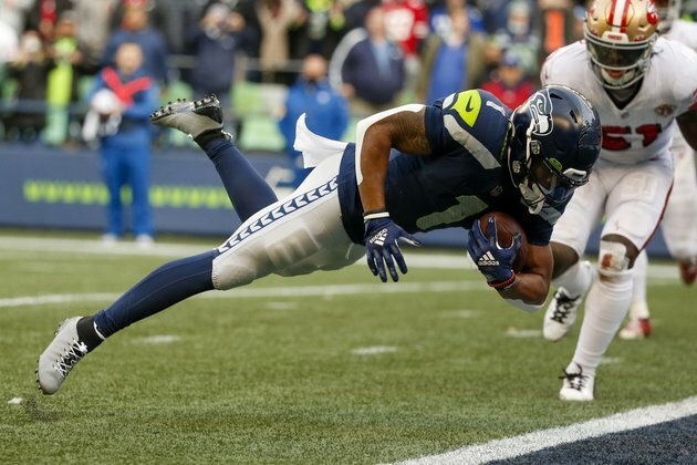 Seahawks stymie 49ers on late goal-line stand