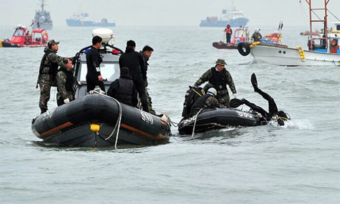Diver dies at S.Korea ferry disaster site Diver dies at S.Korea ferry disaster site