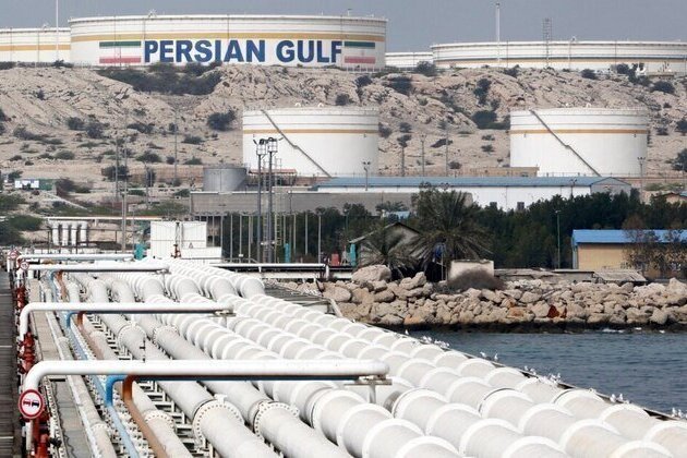 US Targets Turkish Bank In New Bid To Cut Iran's Financial Lifelines