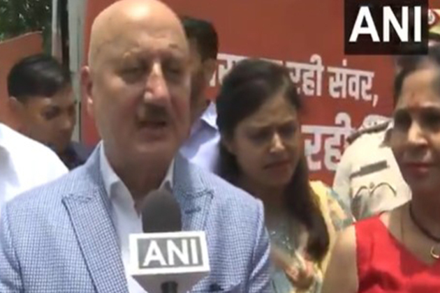 "She answered them truthfully and vocally...": Anupam Kher praises Delhi CM Rekha Gupta for honest answers at 100-day event