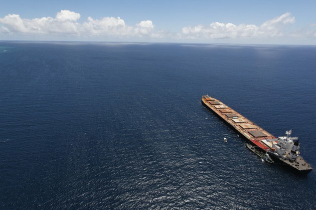 Russia boosts oil exports to India and China Reuters