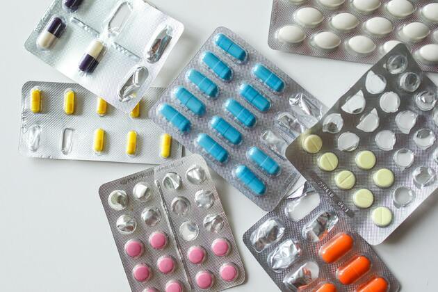 White House projects billions in savings from drug pricing plan